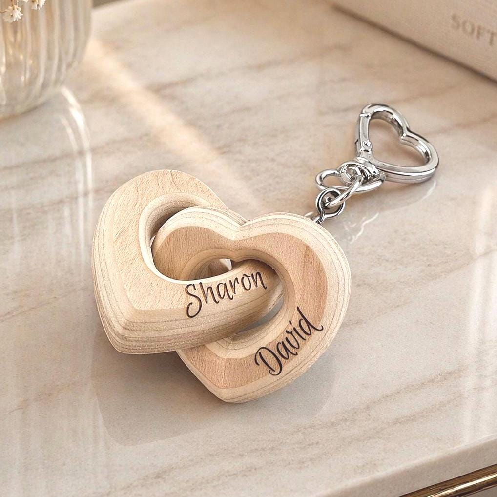 Personalized Wooden Heart Keychain, Custom Couple Names Keychain, Anniversary Gift for Him Her, Romantic Wedding Gift