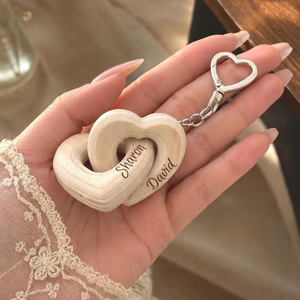 Personalized Wooden Heart Keychain, Custom Couple Names Keychain, Anniversary Gift for Him Her, Romantic Wedding Gift