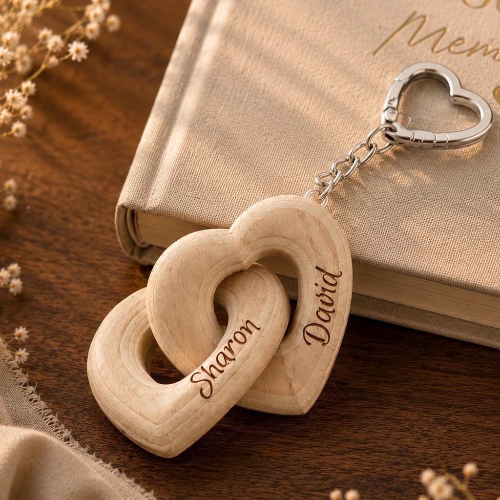 Personalized Wooden Heart Keychain, Custom Couple Names Keychain, Anniversary Gift for Him Her, Romantic Wedding Gift